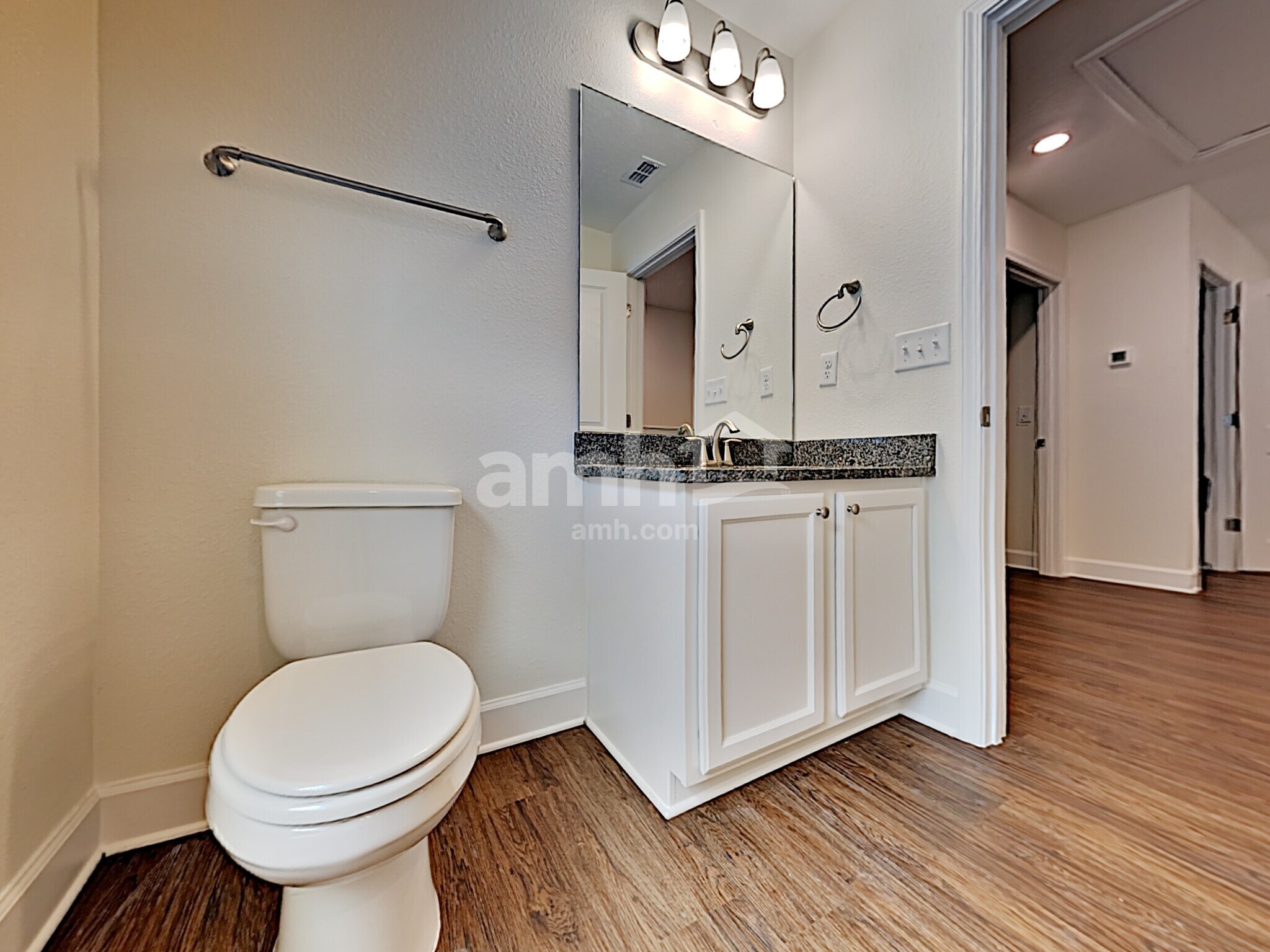 Building Photo - 8632 Highfield Ave