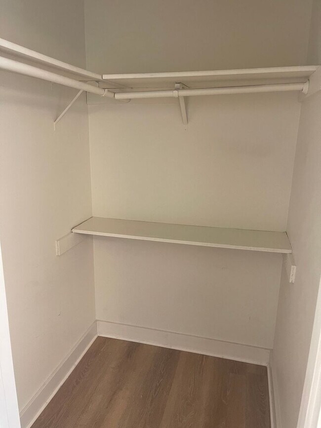 Building Photo - New Listing! 2-bed, 2-bath Condo!