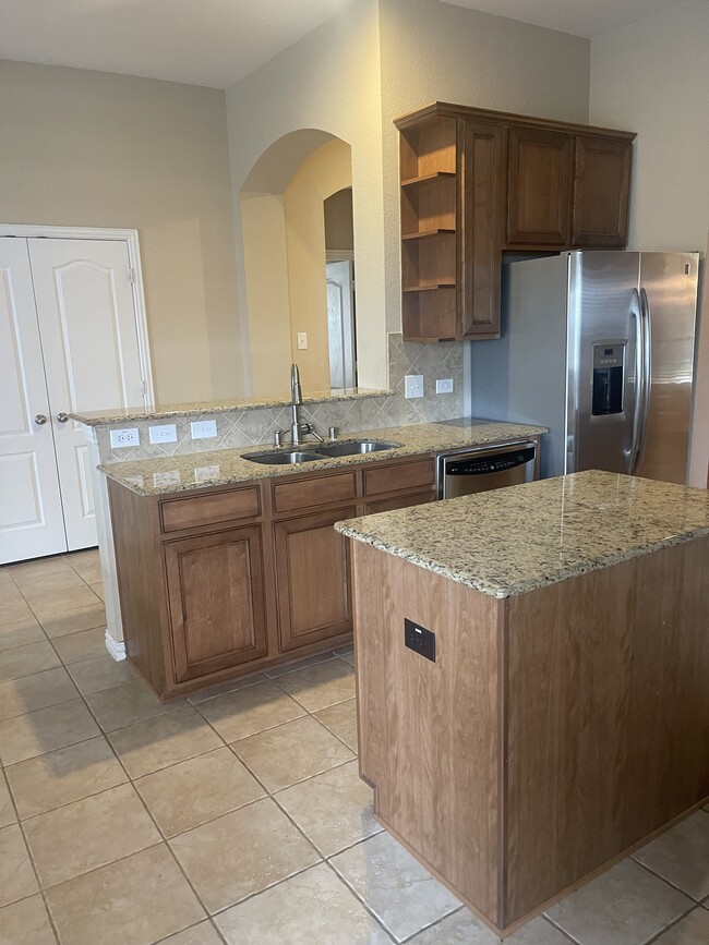 Building Photo - 9317 Jerico Dr