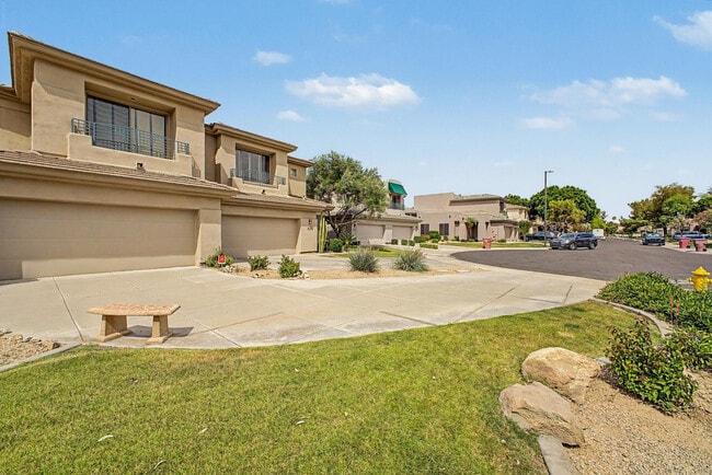 Building Photo - 7262 E Woodsage Ln