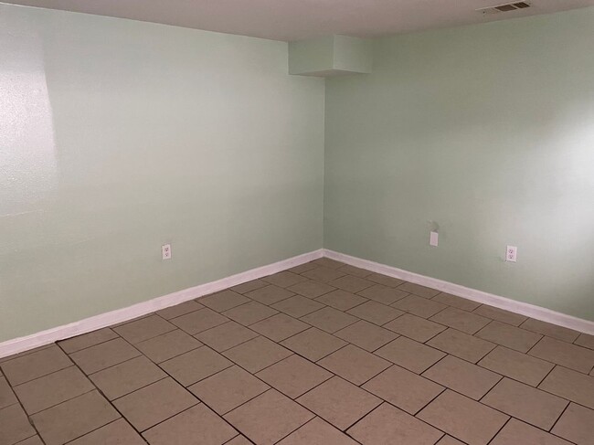 Building Photo - 1621 N Galvez St