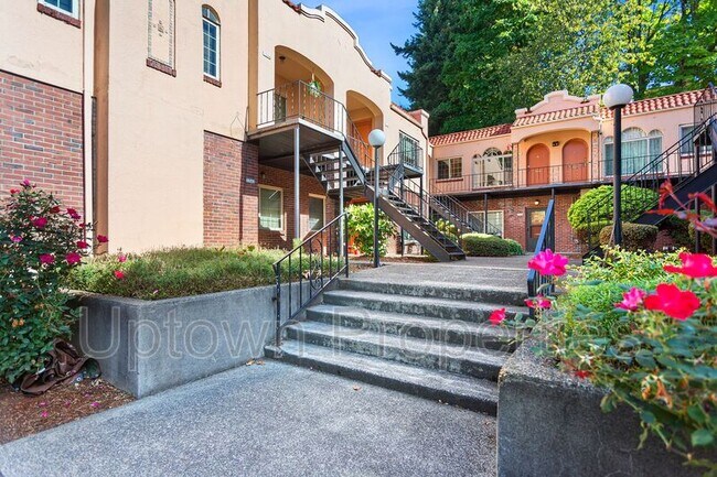 Building Photo - 1336 NE 68th Ave