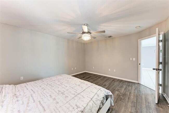 Building Photo - 5453 Colony Lake Ln