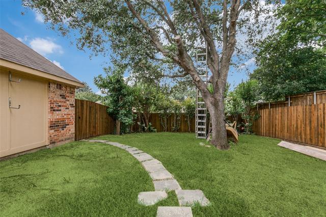 Building Photo - 2306 St Albens Pl