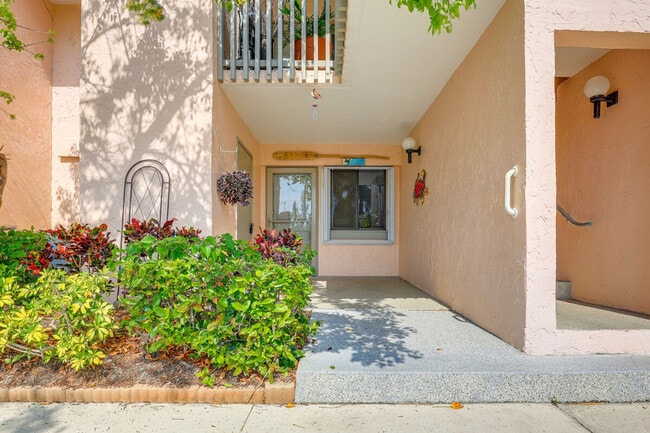 Building Photo - 2400 S Ocean Dr