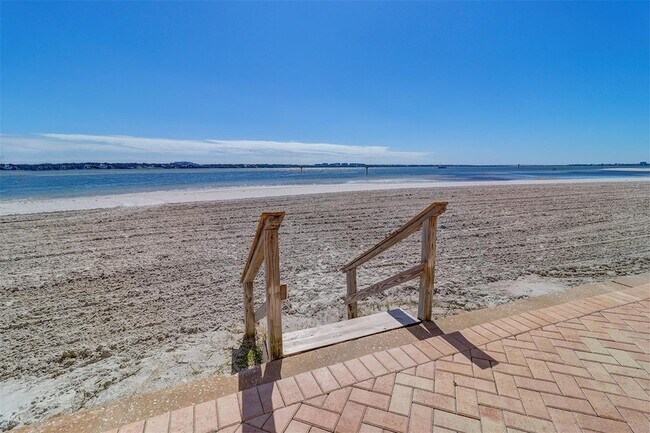 Building Photo - 868 Bayway Blvd