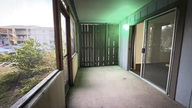 Building Photo - 6519 W Newberry Rd