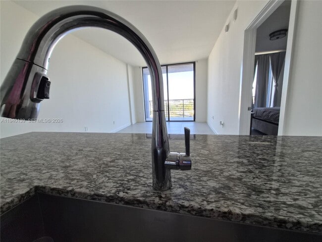 Building Photo - 5350 NW 84th Ave