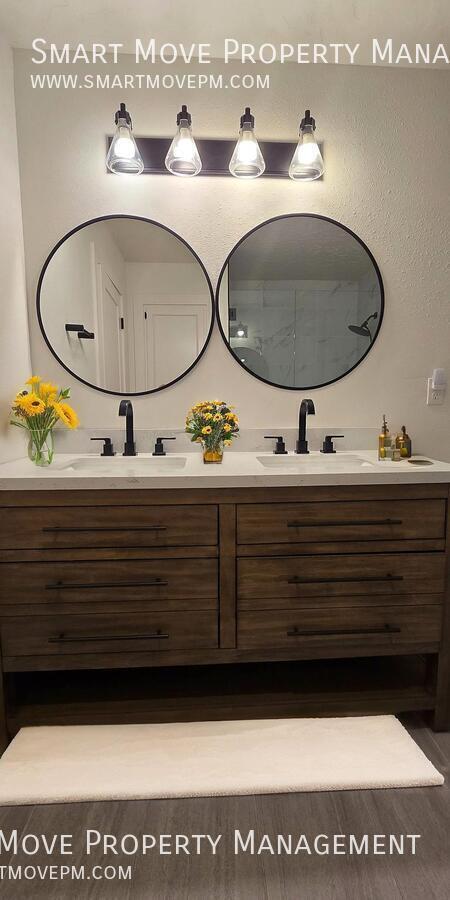 Building Photo - 4298 Catalpa-