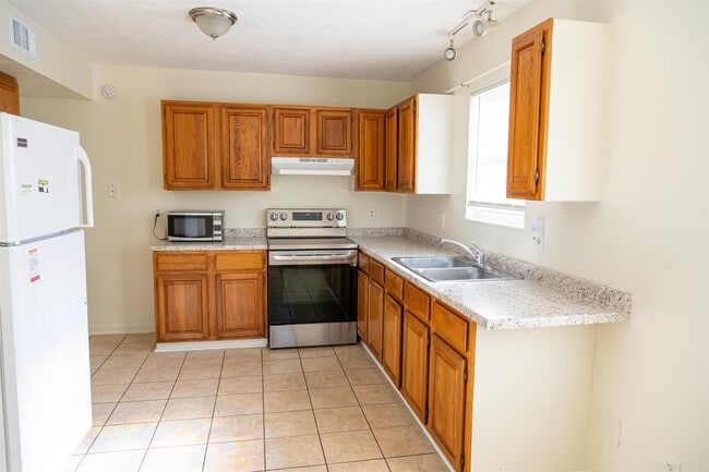 Building Photo - 3422 Orlando Dr