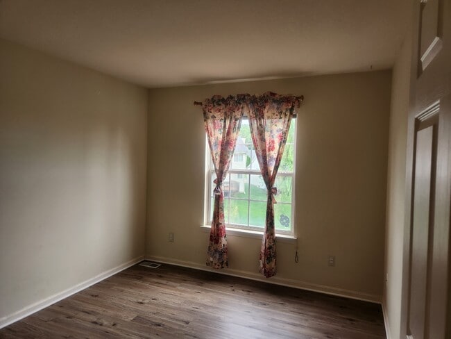 Building Photo - 2852 Chaseway Ct