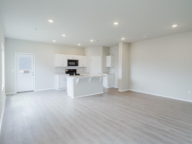 Building Photo - 3404 SW Endearment St