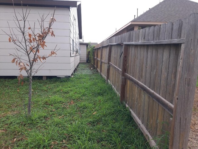 Building Photo - 1413 Egypt St