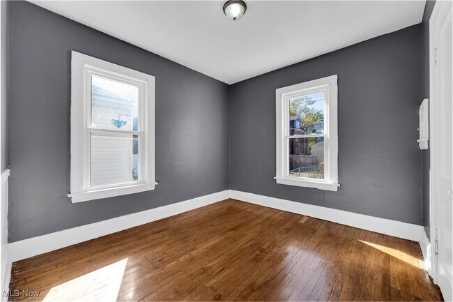 Building Photo - 414 E 147th St