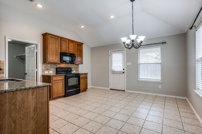 Building Photo - Upgraded 3 bedroom in Master Planned Community of Travis Ranch!!