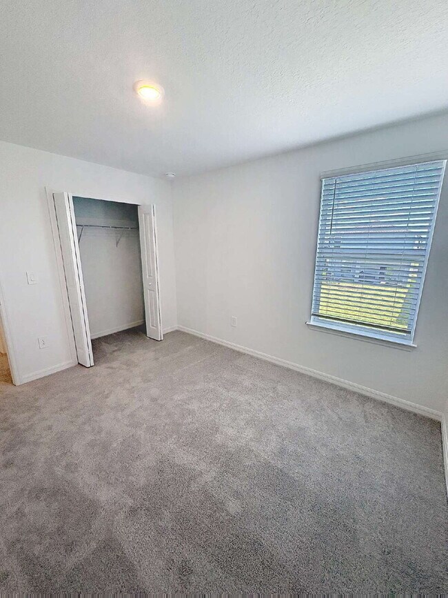 Building Photo - 8438 Blue Wave Ln E