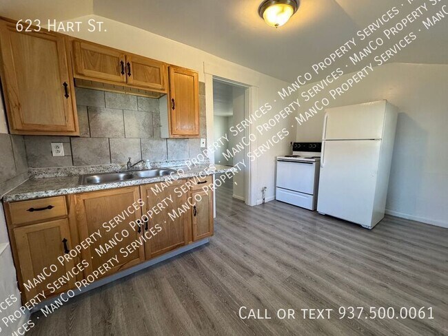 Building Photo - 623 Hart St