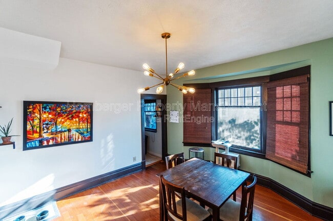 Building Photo - 1311 E 16th Ave
