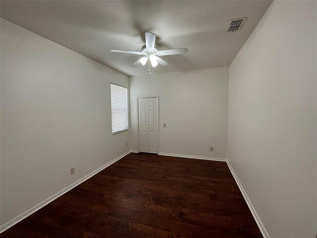 Building Photo - 10757 Pictorial Park Dr