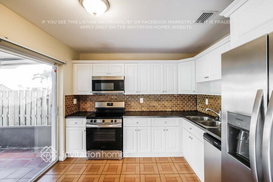 Building Photo - 11755 SW 117th Terrace