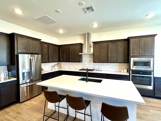 Building Photo - Fantastic "Holly" floor plan in Bella Vista Farms