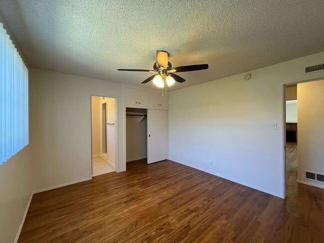Building Photo - Charming Single Level 3-Bedroom 2-Bathroom Home With Hardwood Floors
