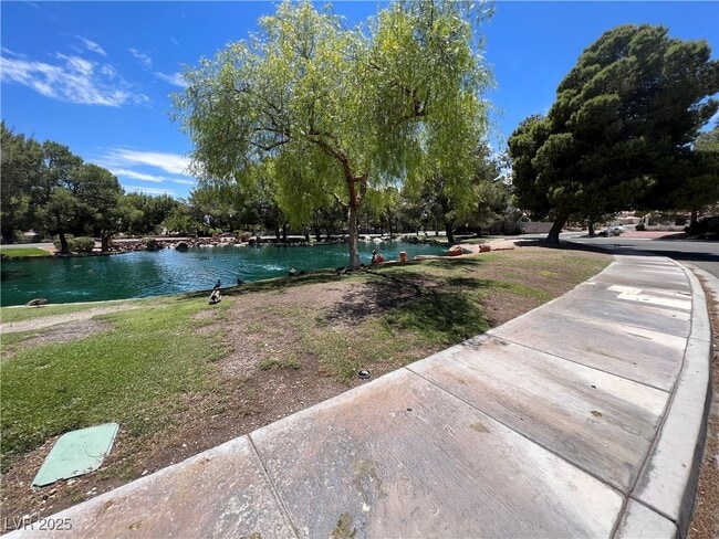 Building Photo - 2805 Willow Wind