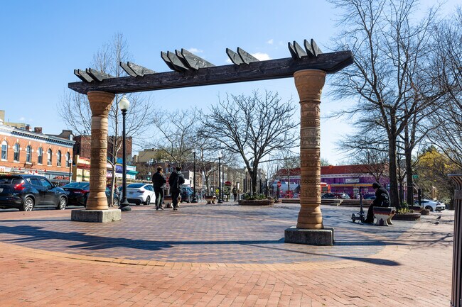 Building Photo - 430 Irving St NW