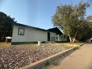 Building Photo - 114 Linden Dr