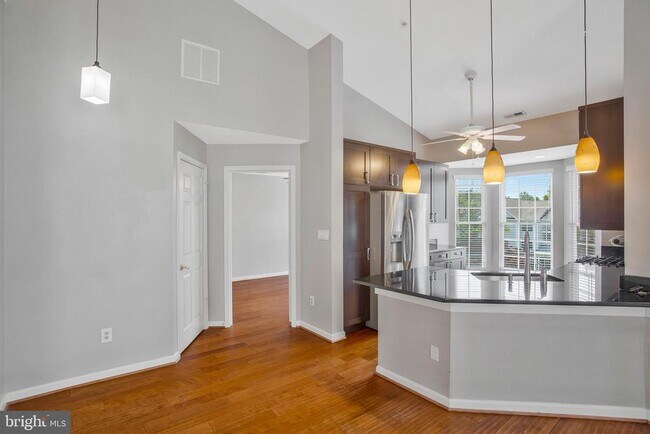 Building Photo - 502 Mathias Hammond Way