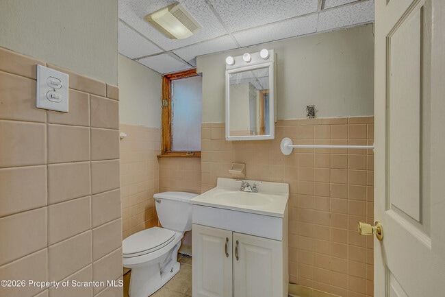 Building Photo - 2513 N Main Ave