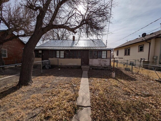 Building Photo - 516 Walnut St