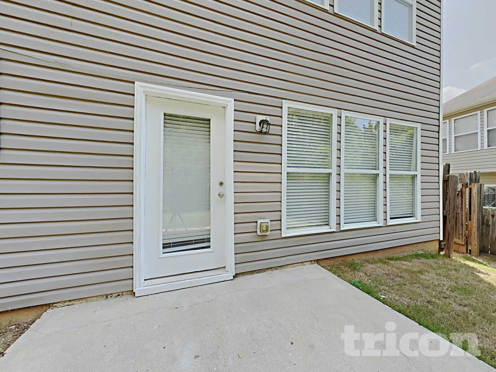 Building Photo - 104 Lantana Trail