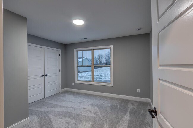 Building Photo - 187 Westwoods Dr