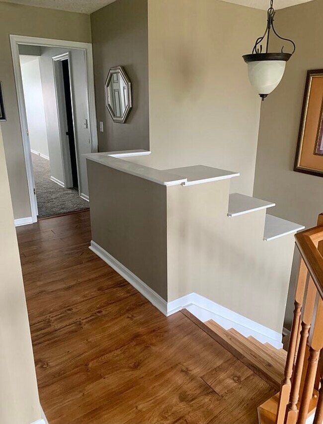 Building Photo - 4082 E Village Dr