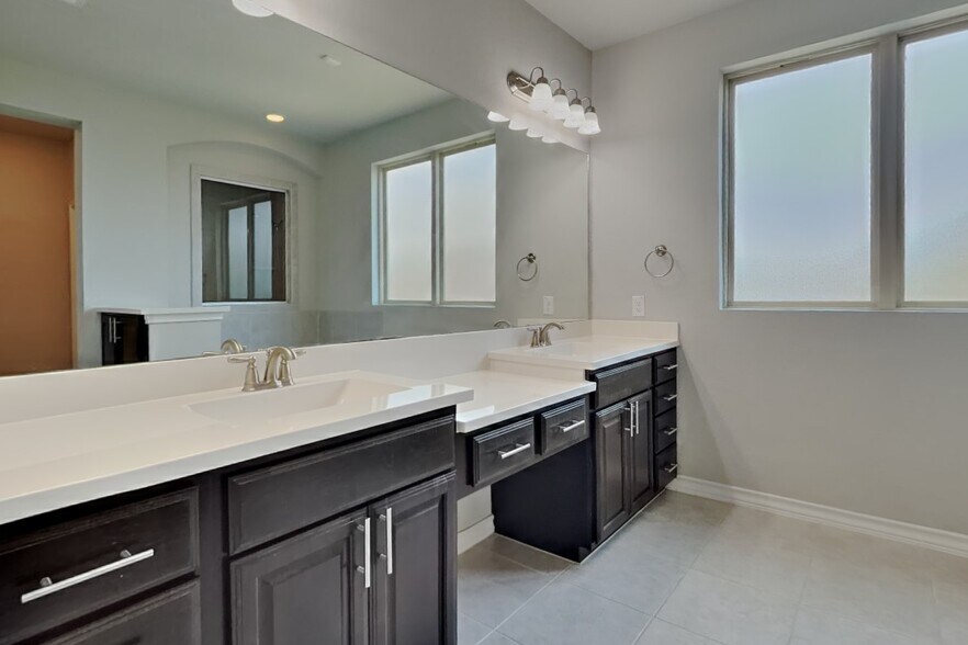 Building Photo - 7618 Rushing Creek