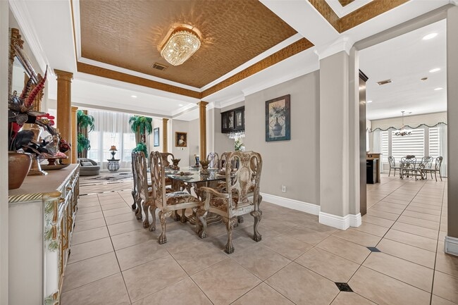 Building Photo - 5303 Fenwick Way Ct