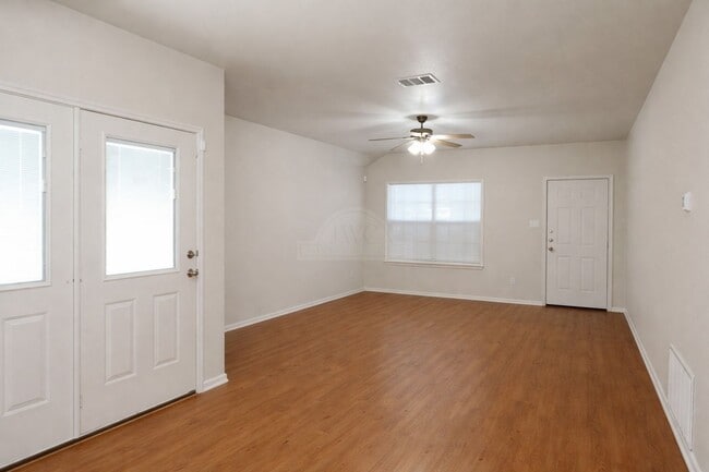 Building Photo - 6212 Temora Loop