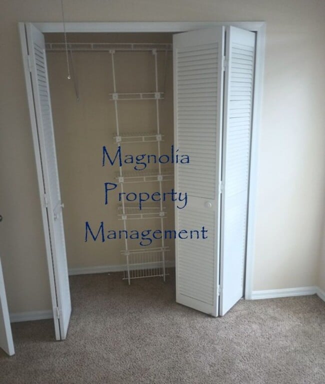 Building Photo - Sutton Ridge, near UCF or Valencia