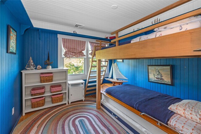 Building Photo - 696 Ocean Breeze Walk