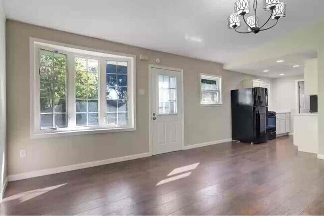 Building Photo - 210 Arrowhead Trail