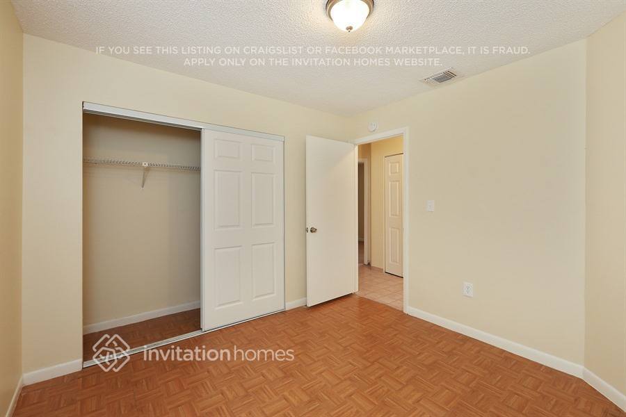 Building Photo - 6572 NW 197th Ln