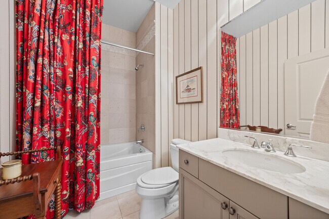 Building Photo - 30 W Erie St