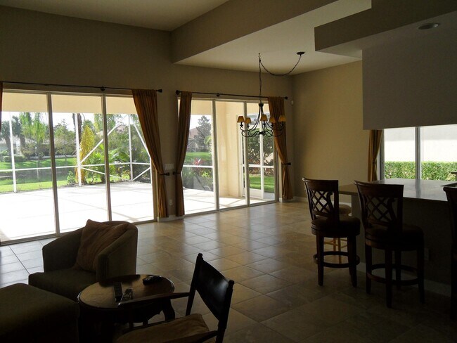 Building Photo - 8158 Rosalie Ln