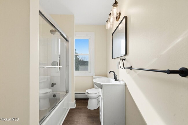 Building Photo - 16 Berkley Ave