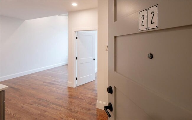 Building Photo - 15 Cranston Ave