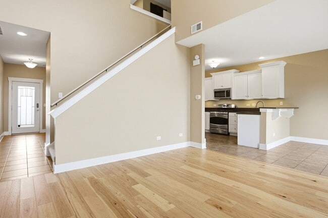 Building Photo - 15749 W Crobally Way