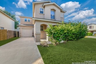 Building Photo - 3 Bedroom 2.5 Bath Sagewood Subdivision