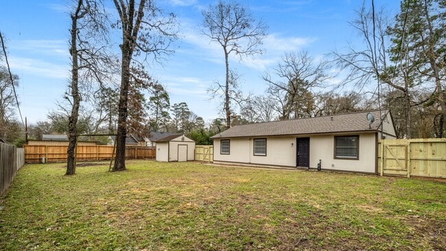 Building Photo - 16222 Barbara Ln