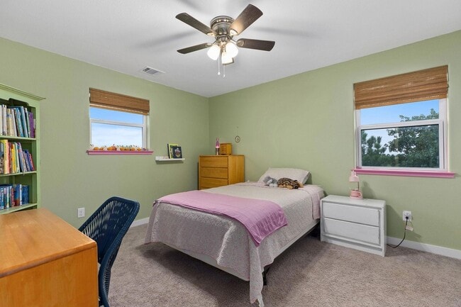 Building Photo - 326 Tahitian Dr